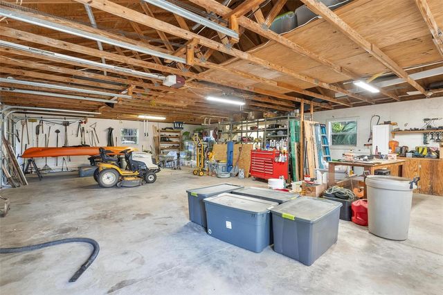 7373 CIRCLE DRIVE, Lady Lake, FL 32159