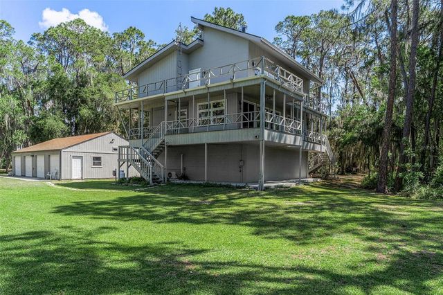 7373 CIRCLE DRIVE, Lady Lake, FL 32159