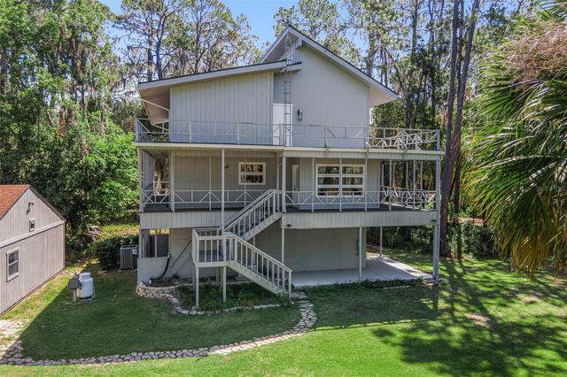 7373 CIRCLE DRIVE, Lady Lake, FL 32159