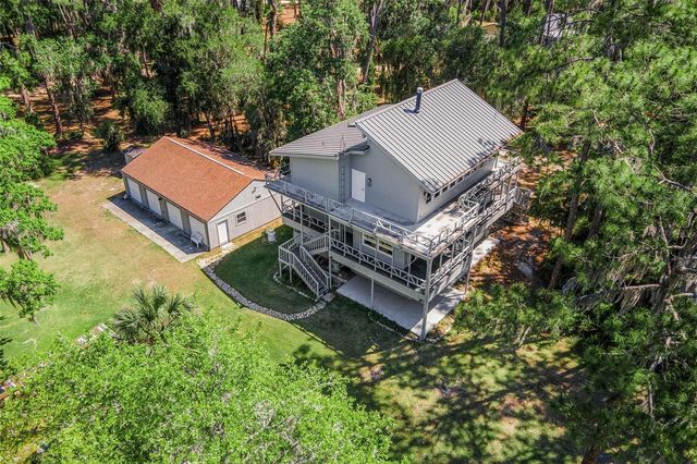 7373 CIRCLE DRIVE, Lady Lake, FL 32159