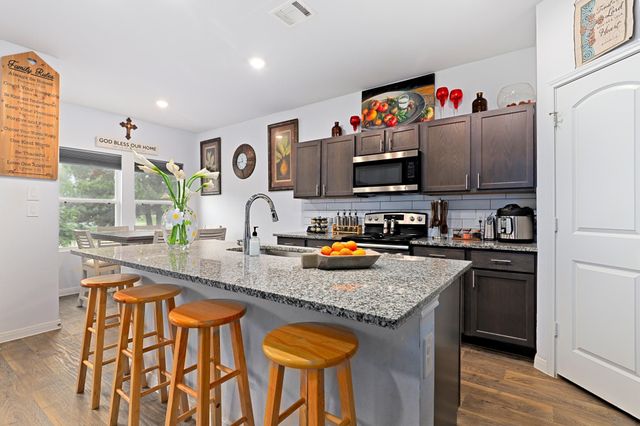 206 Iris, Livingston, TX 77351