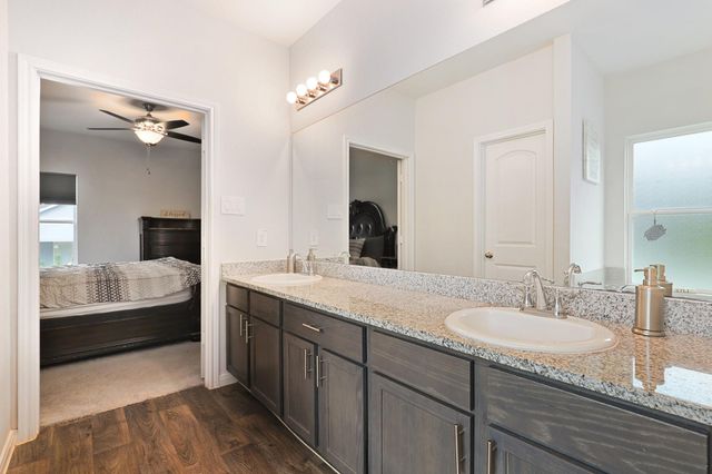 206 Iris, Livingston, TX 77351