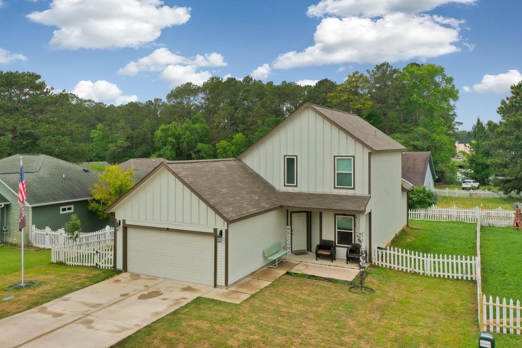206 Iris, Livingston, TX 77351