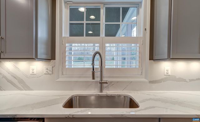 626 JONNA ST, Crozet, VA 22932