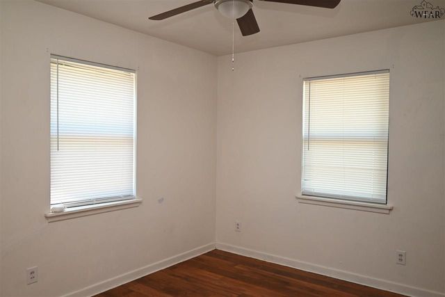 1956 N HWY 79, Wichita Falls, TX 76301