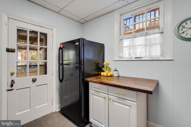 706 E LAKE AVE, Baltimore, MD 21212