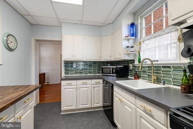 706 E LAKE AVE, Baltimore, MD 21212