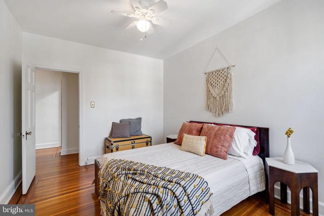 706 E LAKE AVE, Baltimore, MD 21212