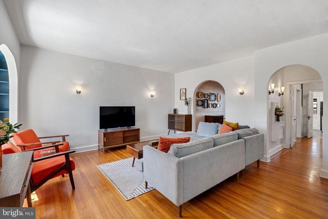 706 E LAKE AVE, Baltimore, MD 21212