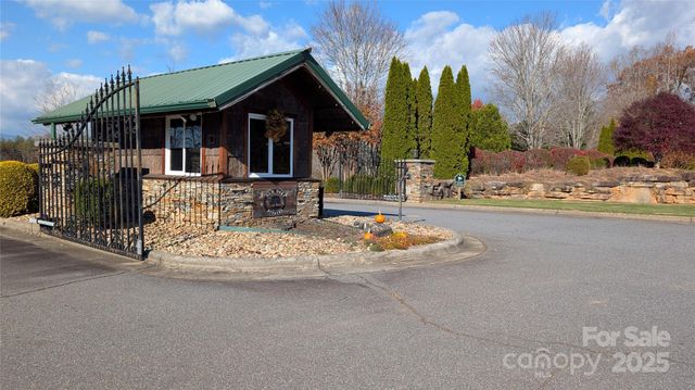 1111 Table View Drive, Morganton, NC 28655