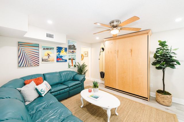 106 E BAY DRIVE, Treasure Island, FL 33706