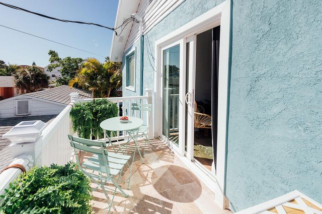 106 E BAY DRIVE, Treasure Island, FL 33706
