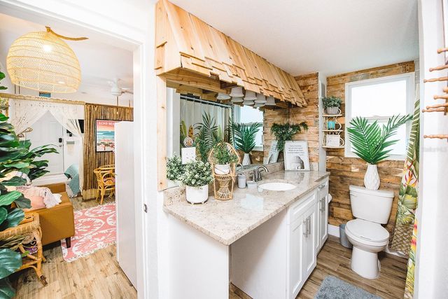 106 E BAY DRIVE, Treasure Island, FL 33706