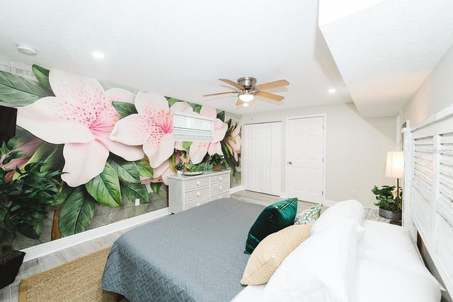 106 E BAY DRIVE, Treasure Island, FL 33706
