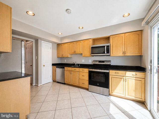 4513 SHOAL CREEK CT, Alexandria, VA 22312