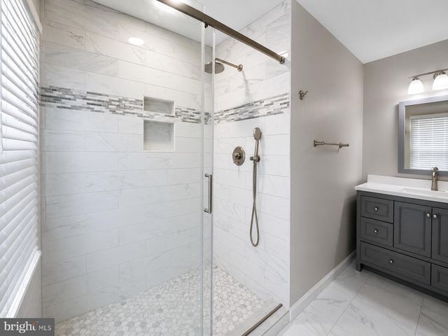 4513 SHOAL CREEK CT, Alexandria, VA 22312