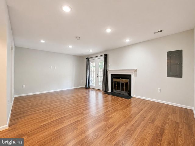 4513 SHOAL CREEK CT, Alexandria, VA 22312