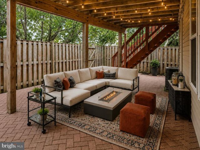 4513 SHOAL CREEK CT, Alexandria, VA 22312