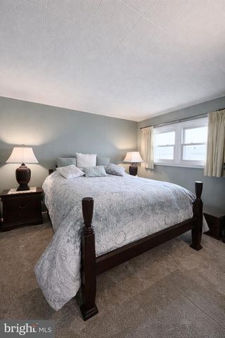 619 BEAUMONT RD, Fairless Hills, PA 19030