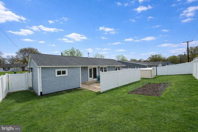 619 BEAUMONT RD, Fairless Hills, PA 19030