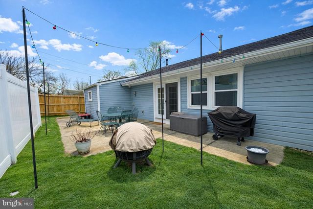 619 BEAUMONT RD, Fairless Hills, PA 19030