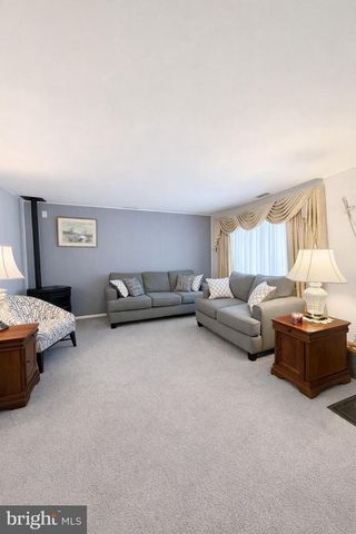 619 BEAUMONT RD, Fairless Hills, PA 19030