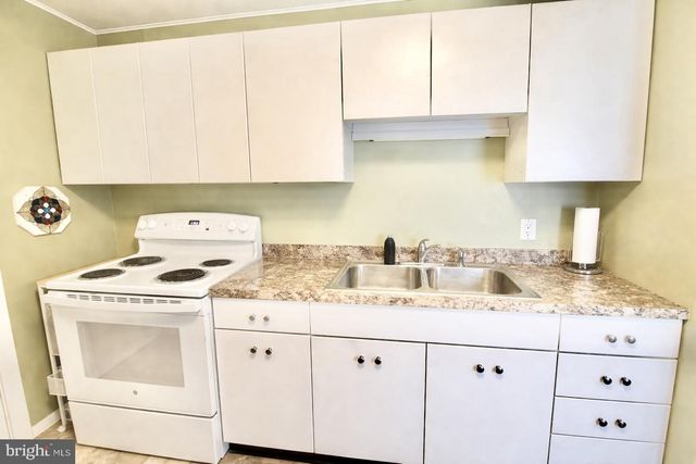 619 BEAUMONT RD, Fairless Hills, PA 19030