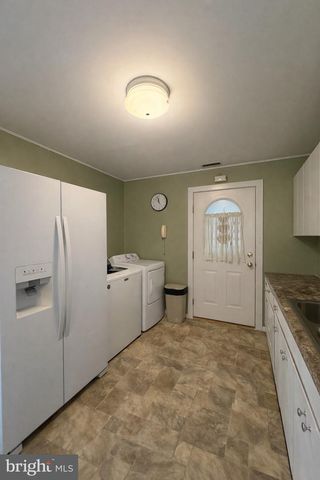 619 BEAUMONT RD, Fairless Hills, PA 19030