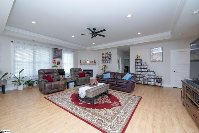 2991 Hwy 417, Woodruff, SC 29388