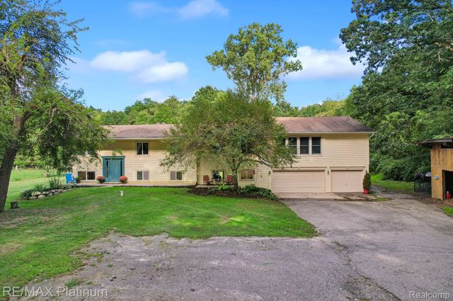 2805 Harmony Lane, Milford Charter Township, MI 48380