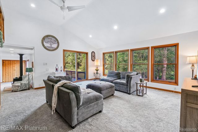 2805 Harmony Lane, Milford Charter Township, MI 48380