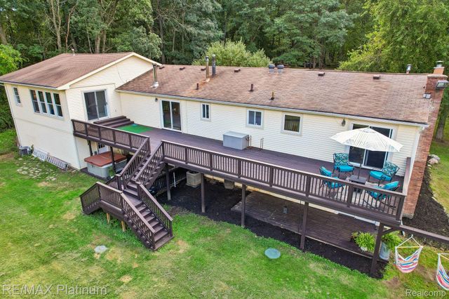 2805 Harmony Lane, Milford Charter Township, MI 48380