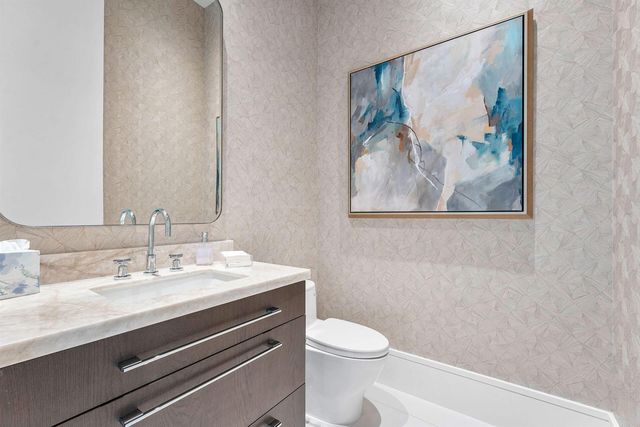 471 Royal Palm Way, Boca Raton, FL 33432