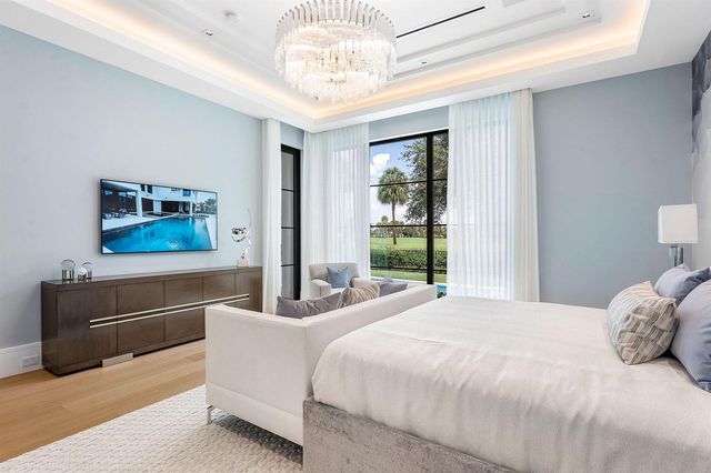471 Royal Palm Way, Boca Raton, FL 33432