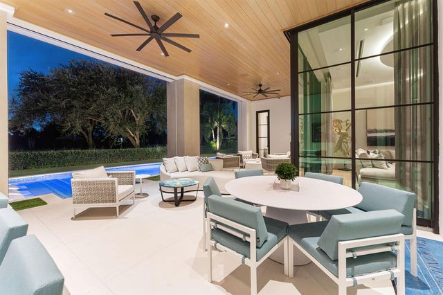 471 Royal Palm Way, Boca Raton, FL 33432