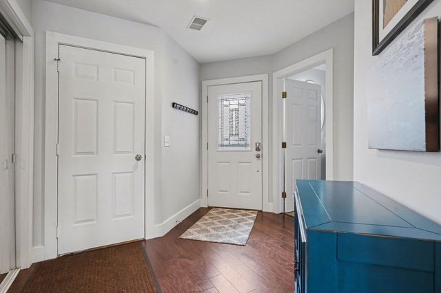 923 W Savidge Street, Spring Lake Vllg, MI 49456