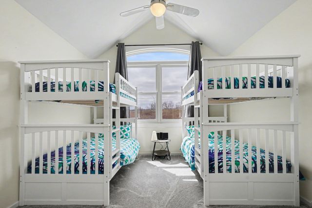 923 W Savidge Street, Spring Lake Vllg, MI 49456