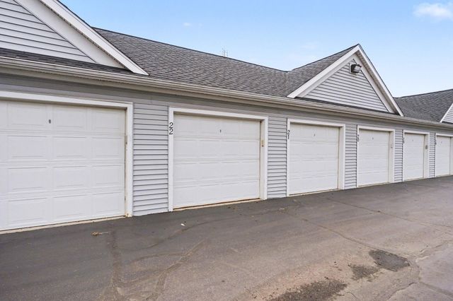 923 W Savidge Street, Spring Lake Vllg, MI 49456