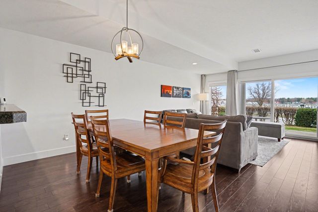 923 W Savidge Street, Spring Lake Vllg, MI 49456