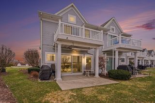 923 W Savidge Street, Spring Lake Vllg, MI 49456