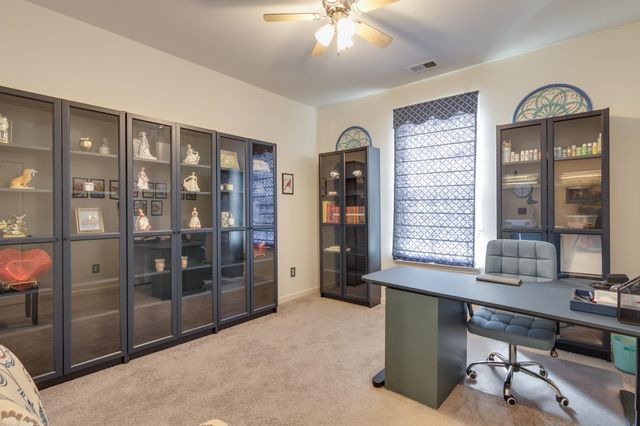 135 CHESNUT RIDGE DR, Oakland, TN 38060