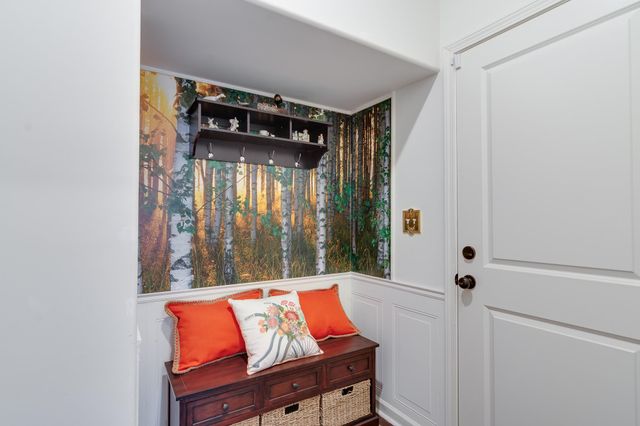 135 CHESNUT RIDGE DR, Oakland, TN 38060