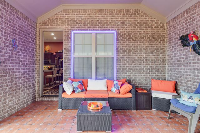 135 CHESNUT RIDGE DR, Oakland, TN 38060