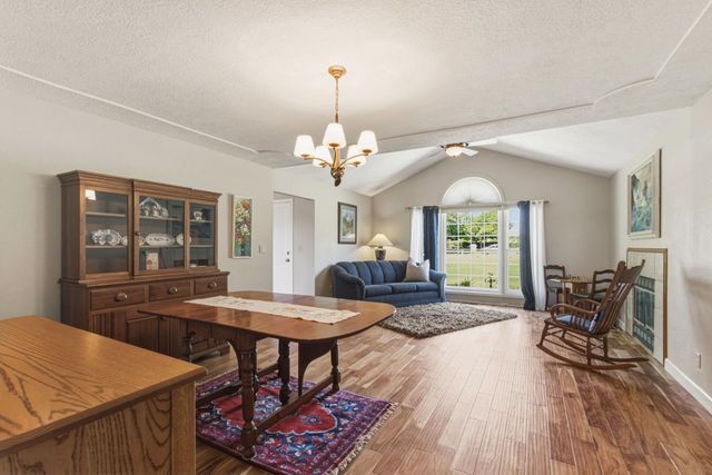3856 N Gardner, Merced, CA 95340
