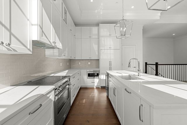 20 Mechanic Square 3, Marblehead, MA 01945