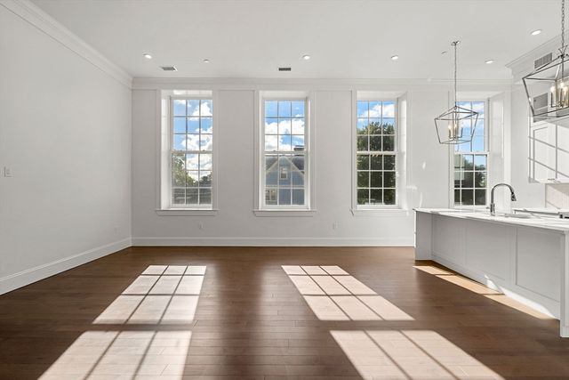 20 Mechanic Square 3, Marblehead, MA 01945