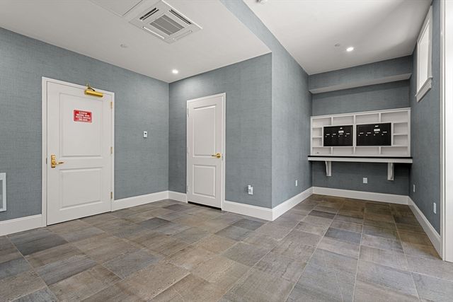 20 Mechanic Square 3, Marblehead, MA 01945