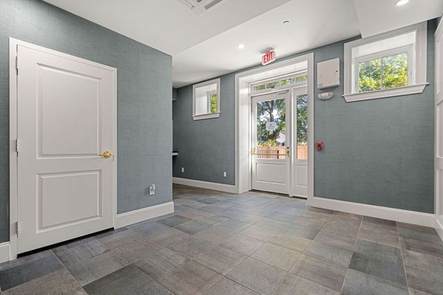 20 Mechanic Square 3, Marblehead, MA 01945