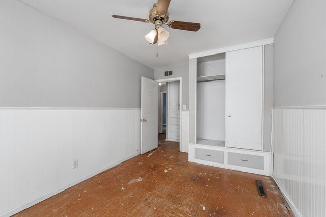 1037 Inverness Dr, Wichita, KS 67218