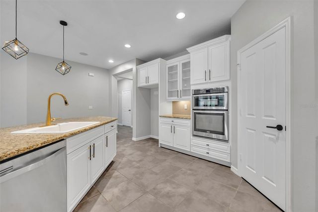 8013 BOWERY DRIVE, Winter Garden, FL 34787